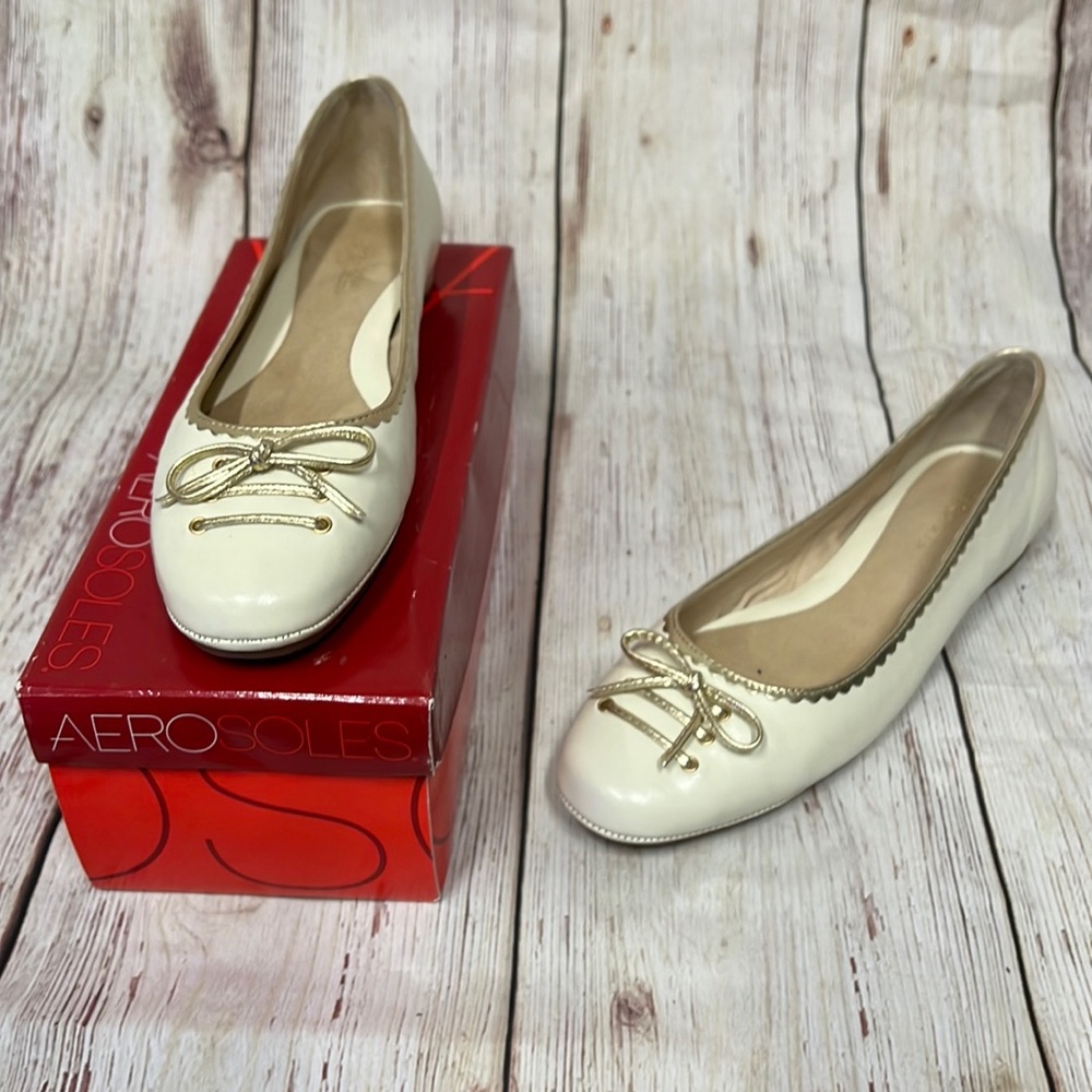 Aerosoles frillie pepper bone combo size 8 flats